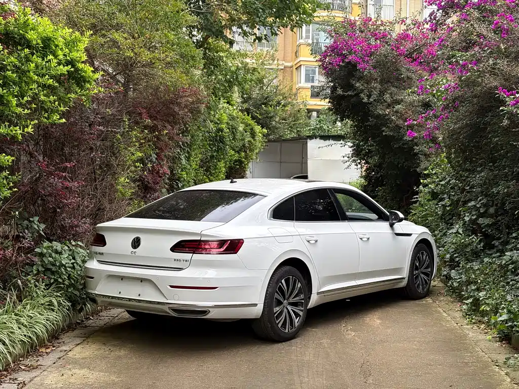Volkswagen CC — фото 5