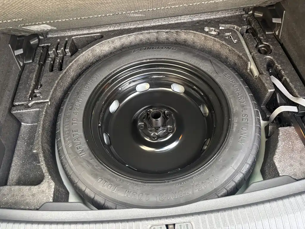 Volkswagen Tiguan — фото 23