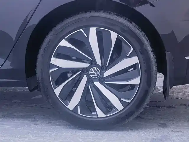 Volkswagen Passat — фото 19