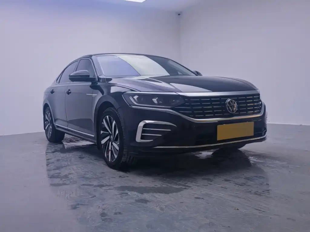 Volkswagen Passat — фото 3