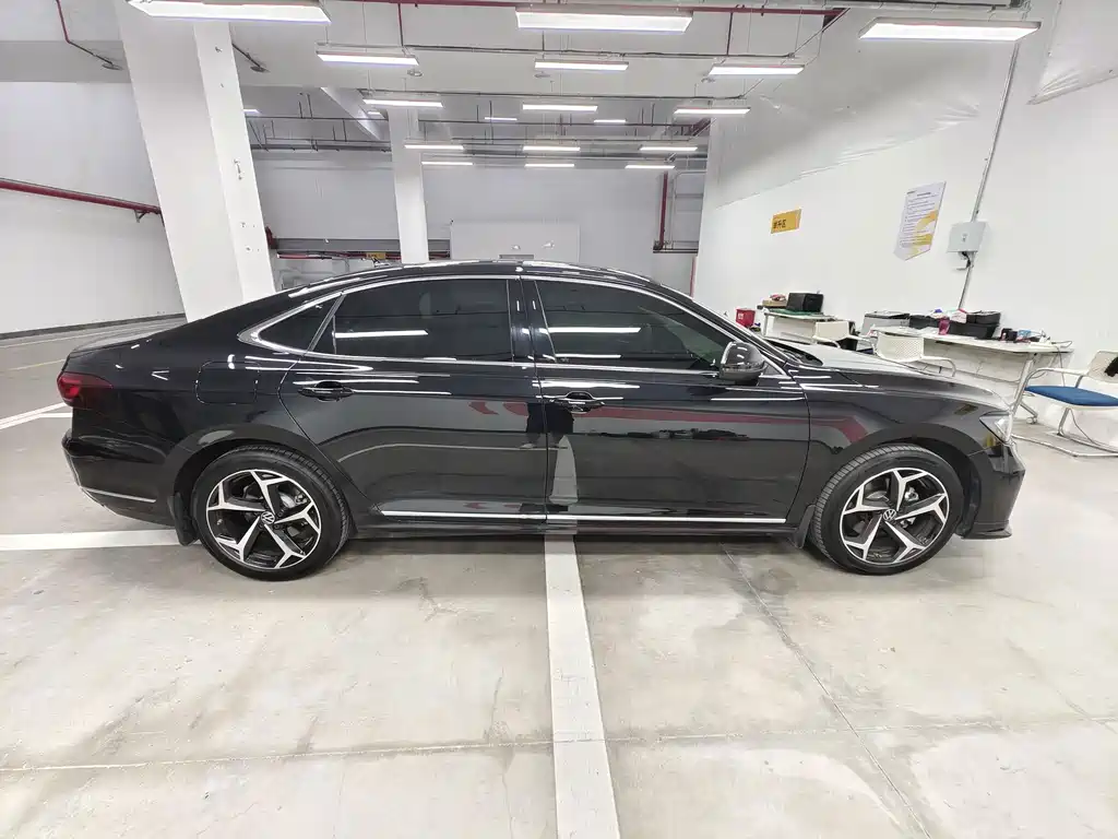 Volkswagen Passat — фото 5