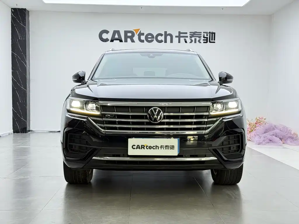 Volkswagen Touareg — фото 3