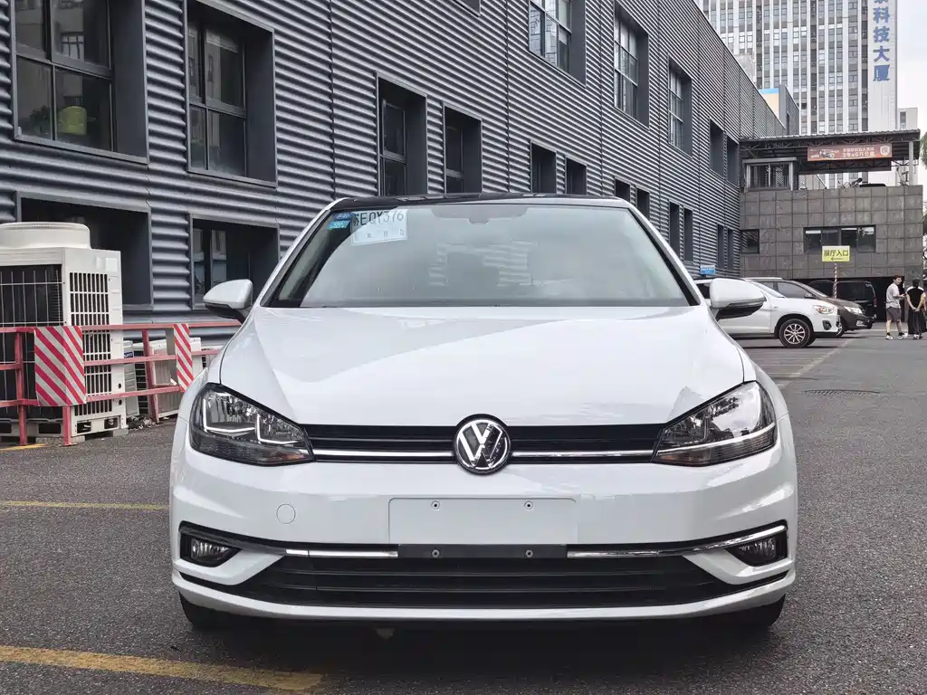 Volkswagen Golf — фото 2