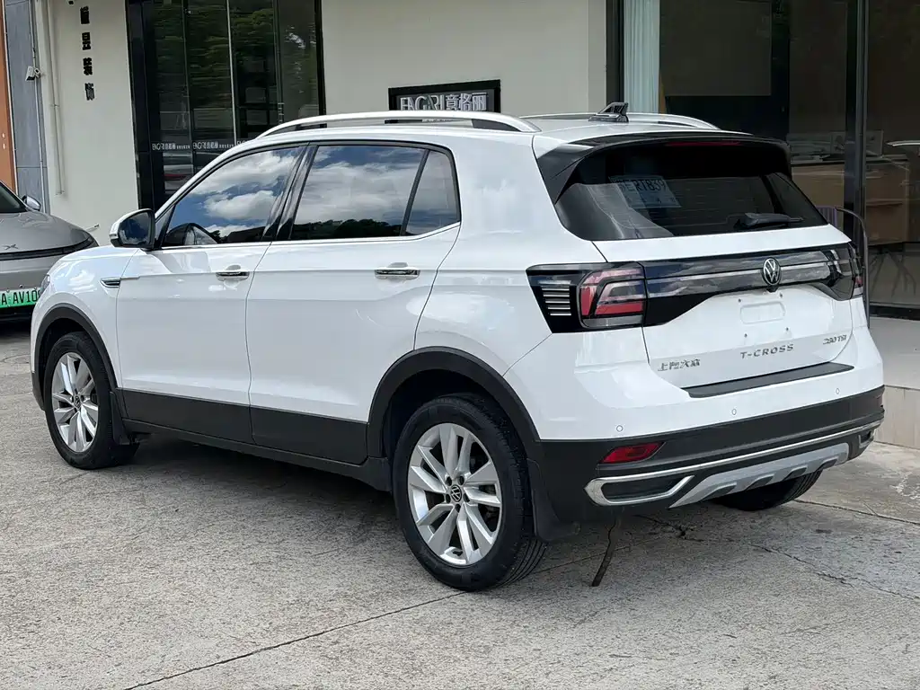 Volkswagen T-Cross — фото 4