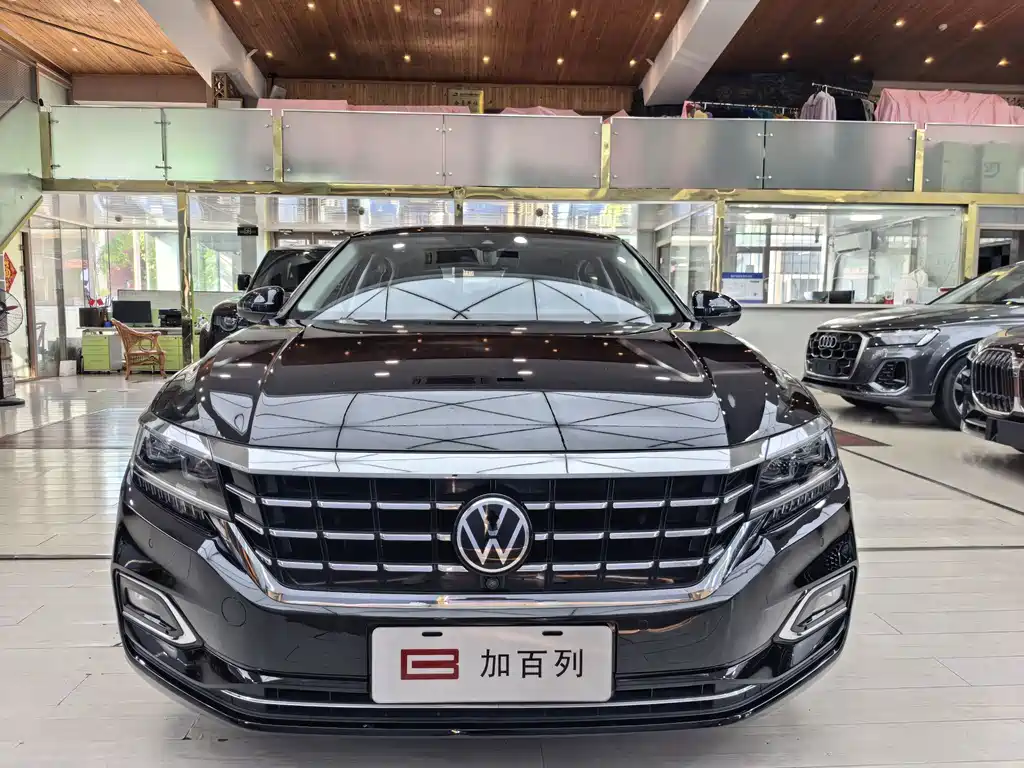 Volkswagen Passat — фото 2