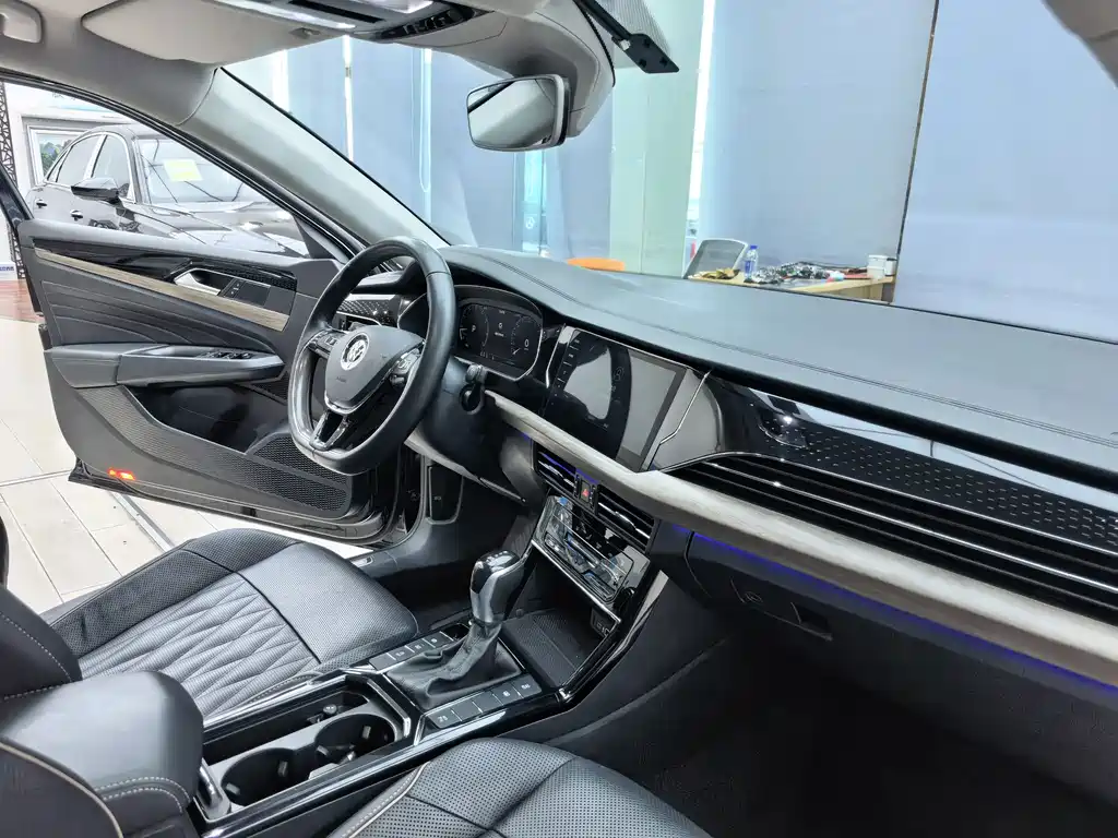 Volkswagen Passat — фото 7