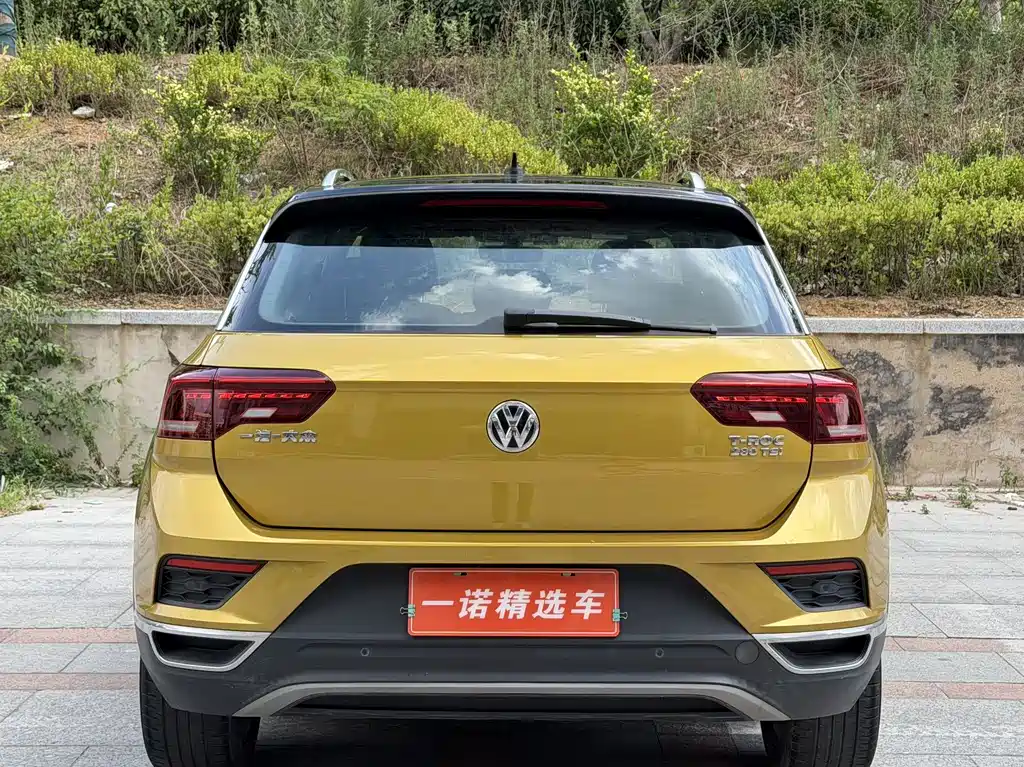 Volkswagen T-Roc — фото 4