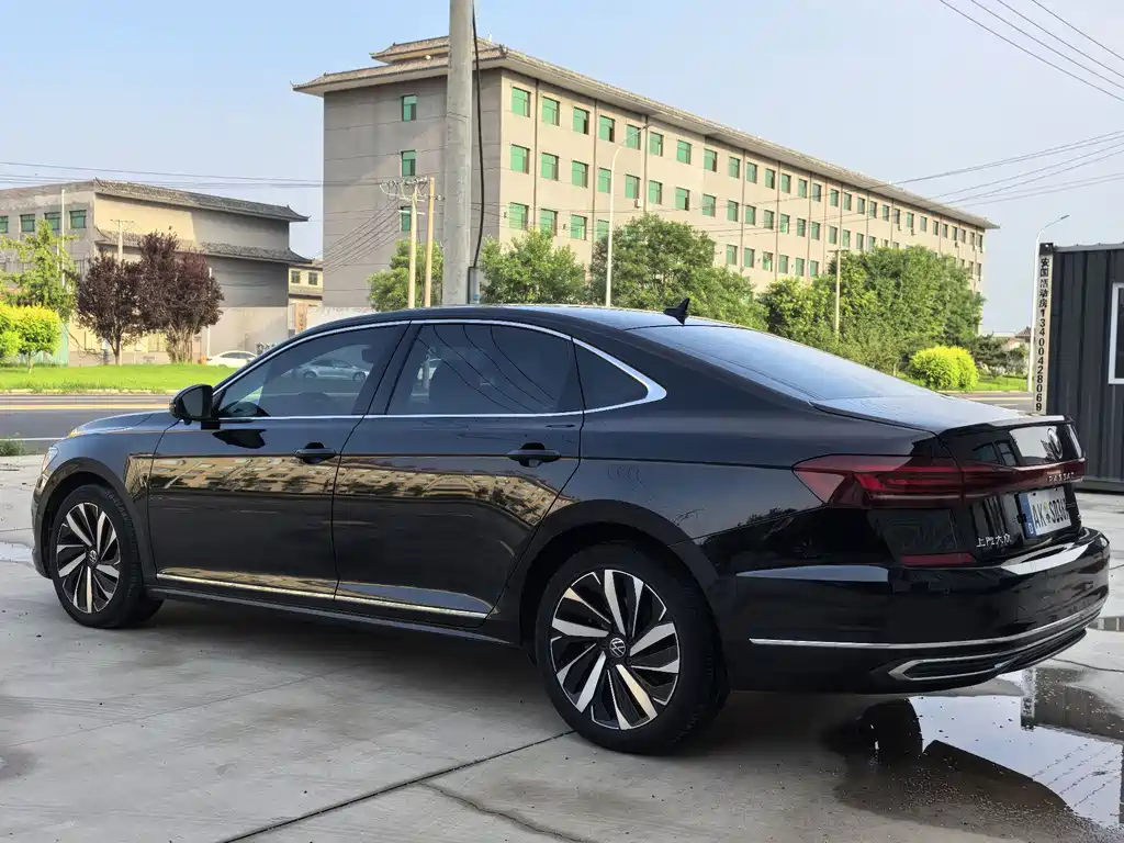 Volkswagen Passat — фото 4