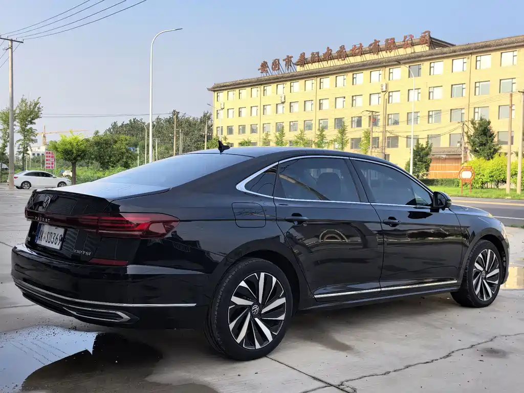 Volkswagen Passat — фото 7