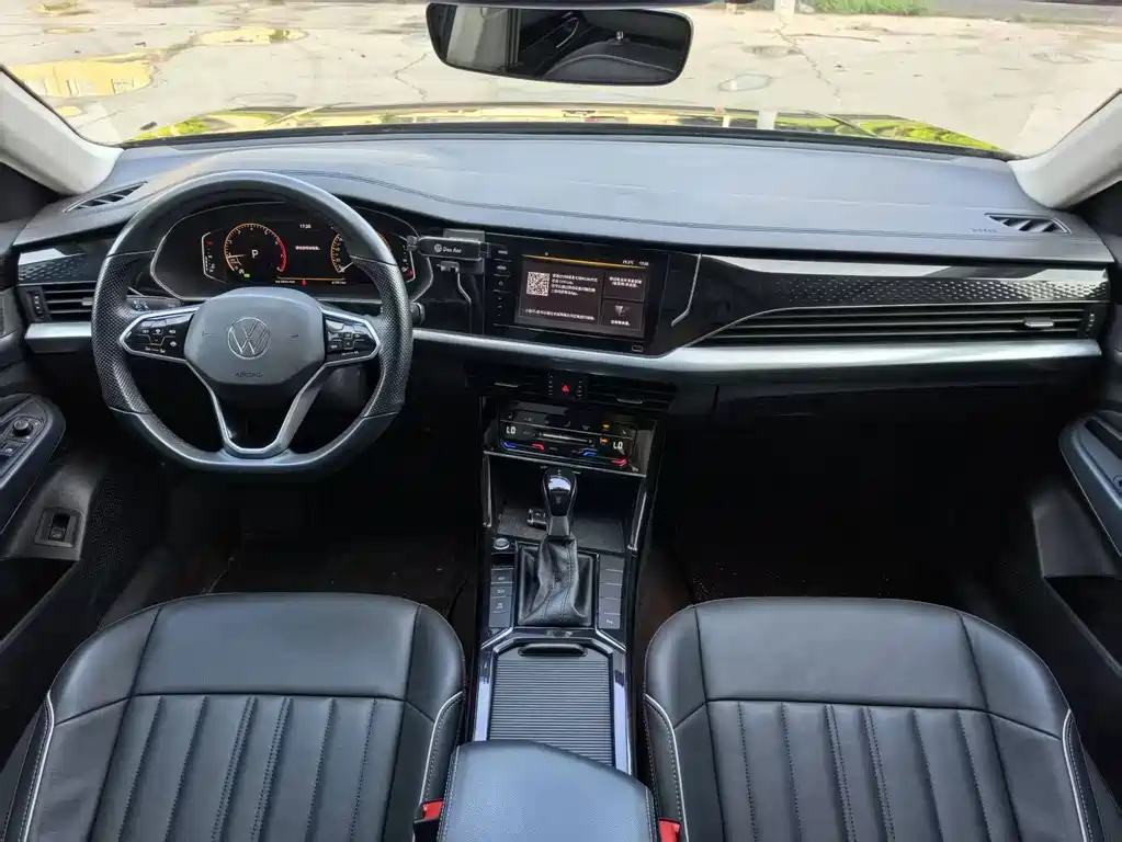 Volkswagen Passat — фото 8