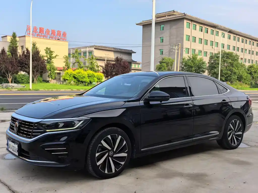 Volkswagen Passat — фото 10