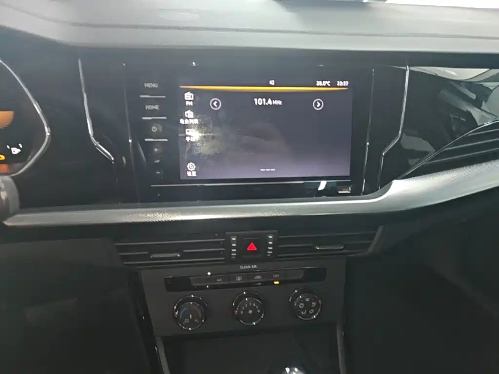 Volkswagen Passat — фото 13