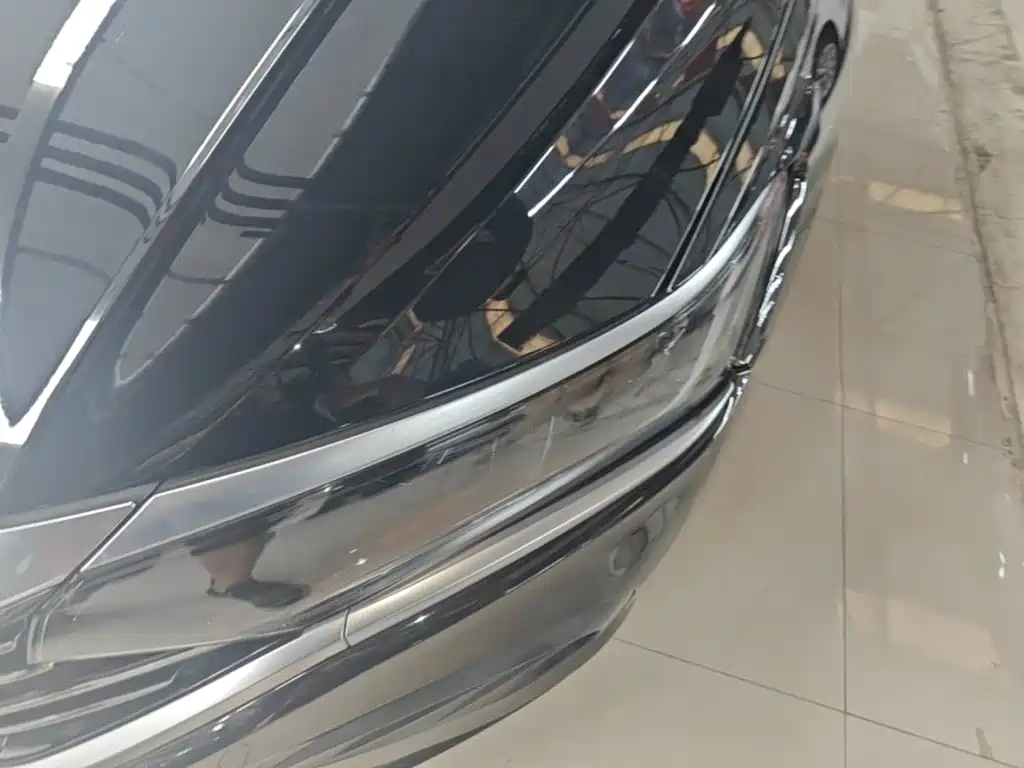 Volkswagen Passat — фото 24