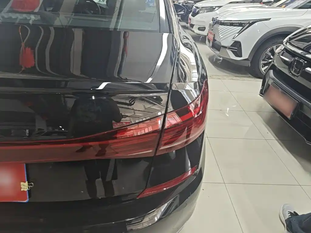 Volkswagen Passat — фото 8