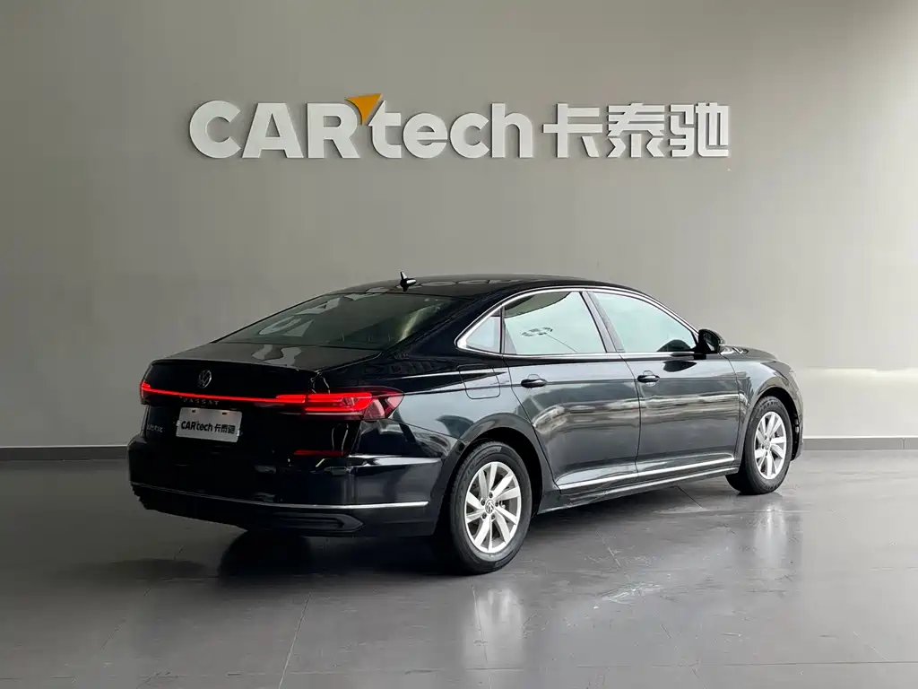 Volkswagen Passat — фото 4