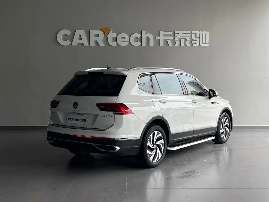Volkswagen Tiguan L — фото 4