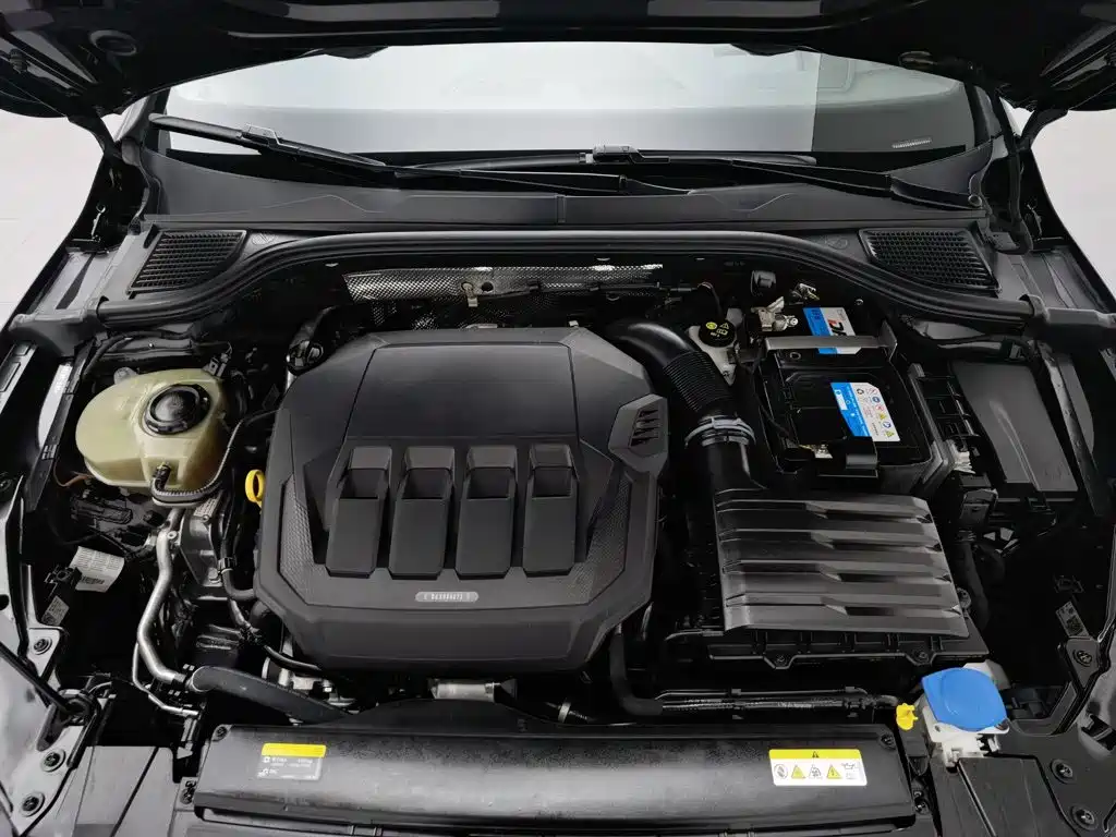 Volkswagen Golf GTI — фото 6