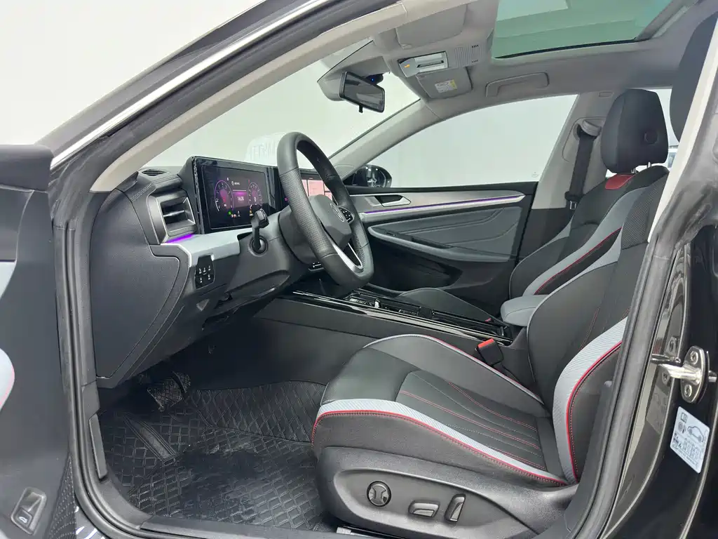 Volkswagen Lamando — фото 10