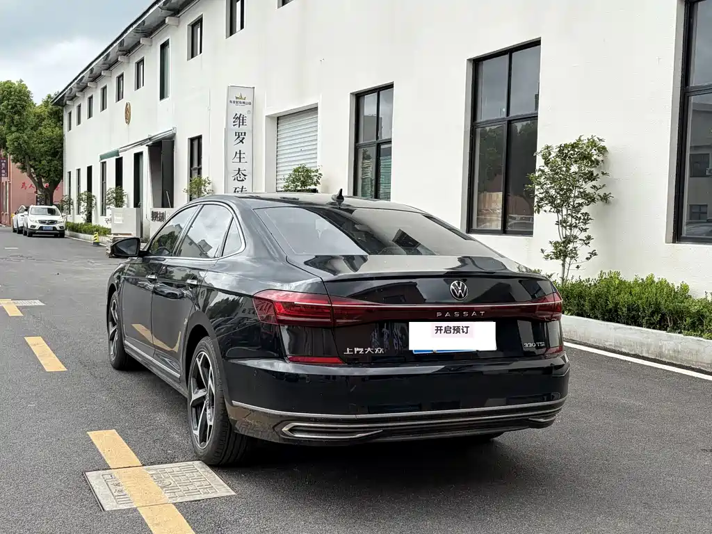 Volkswagen Passat — фото 9