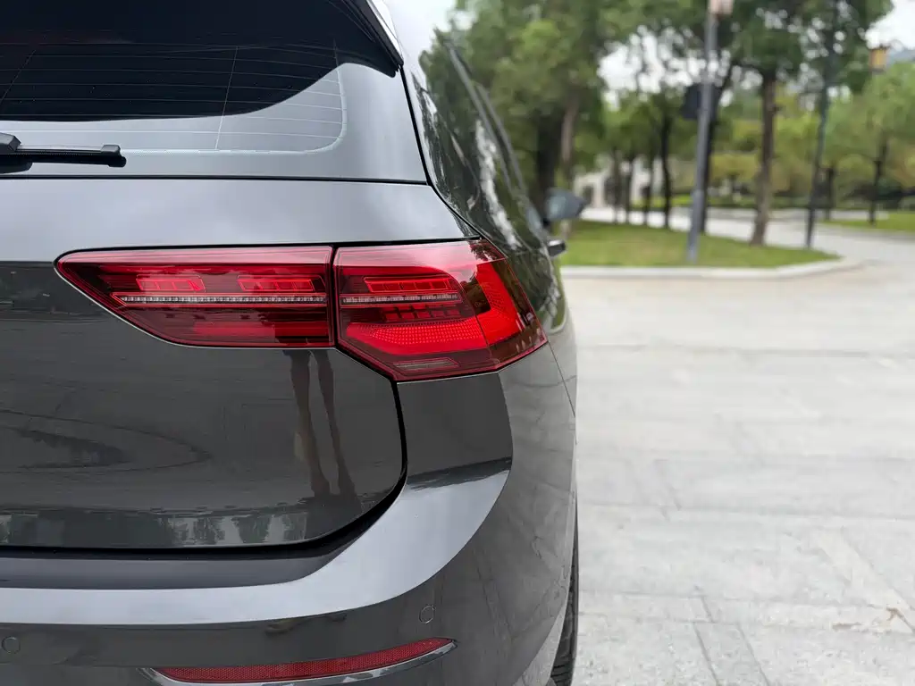 Volkswagen Golf GTI — фото 9