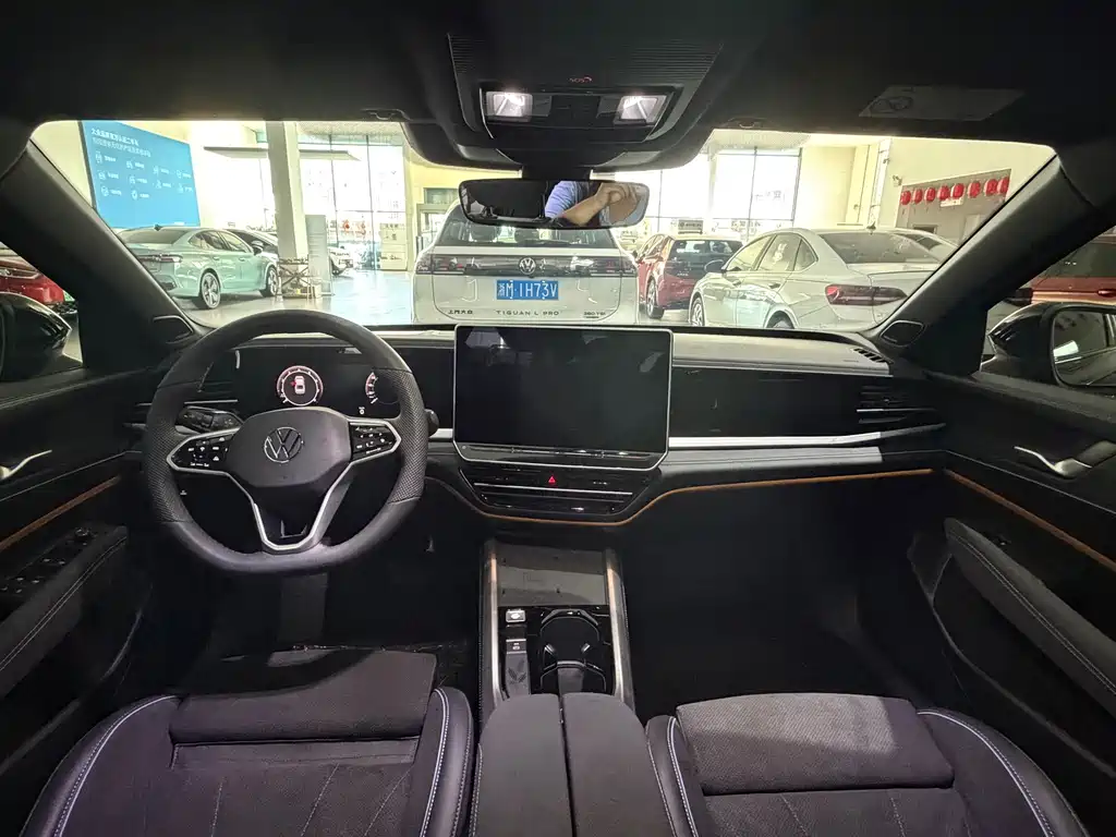 Volkswagen Passat — фото 9