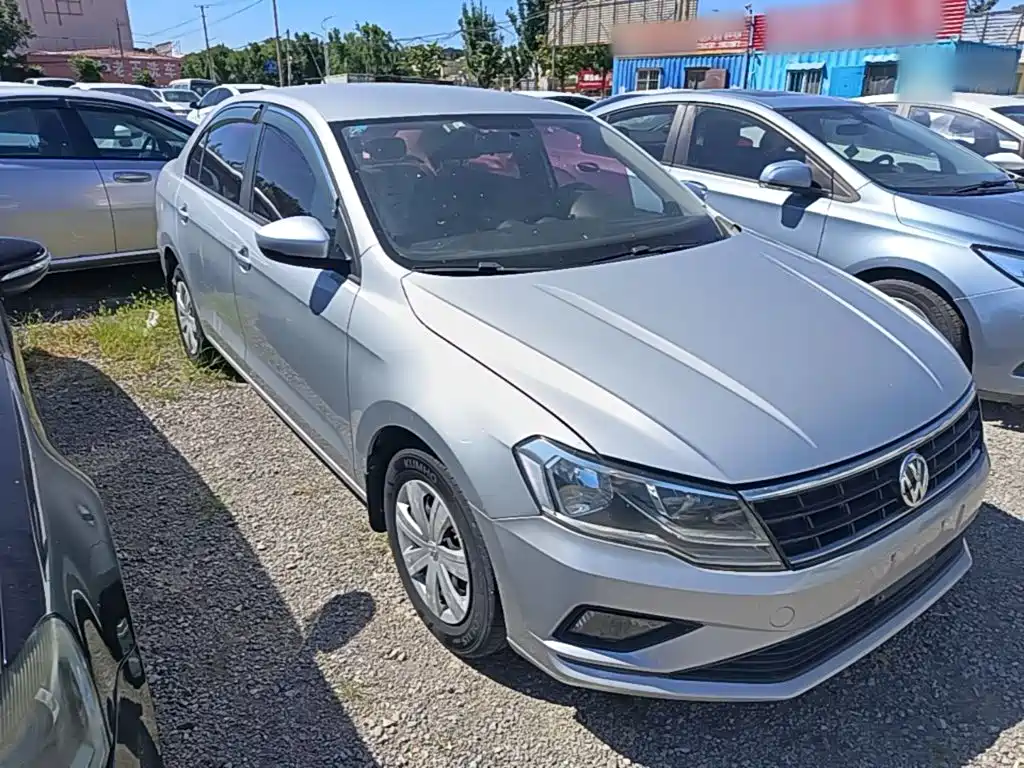 Volkswagen Jetta — фото 4