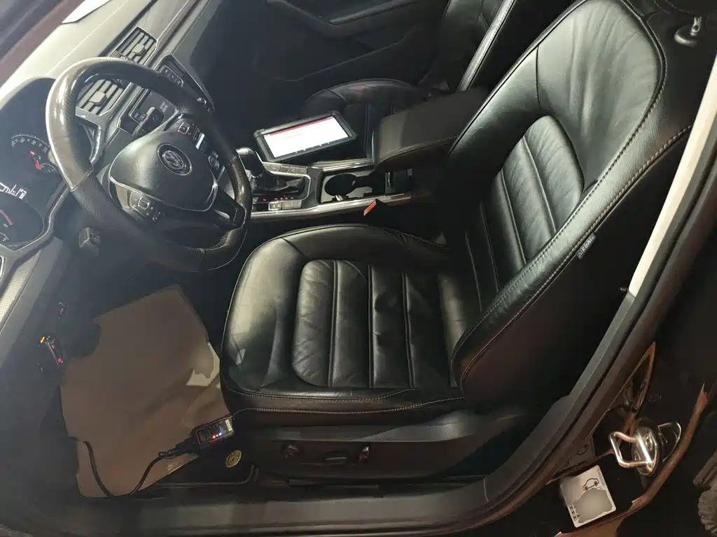 Volkswagen Passat — фото 11