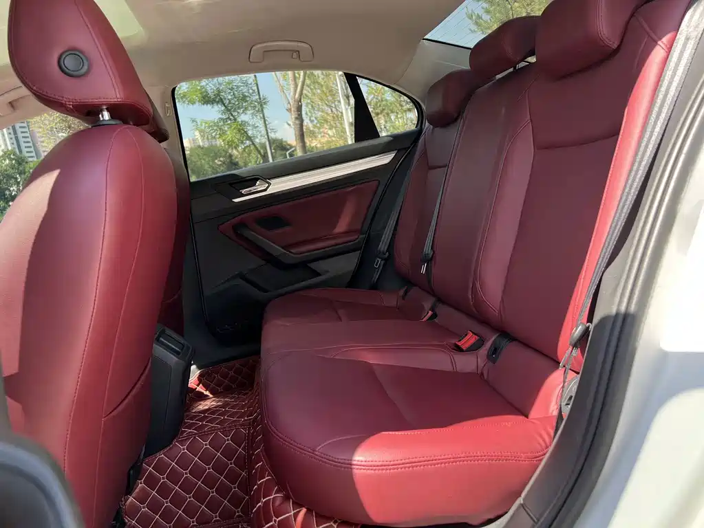 Volkswagen Lamando — фото 13