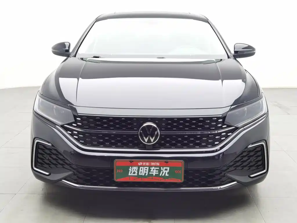 Volkswagen Passat — фото 3