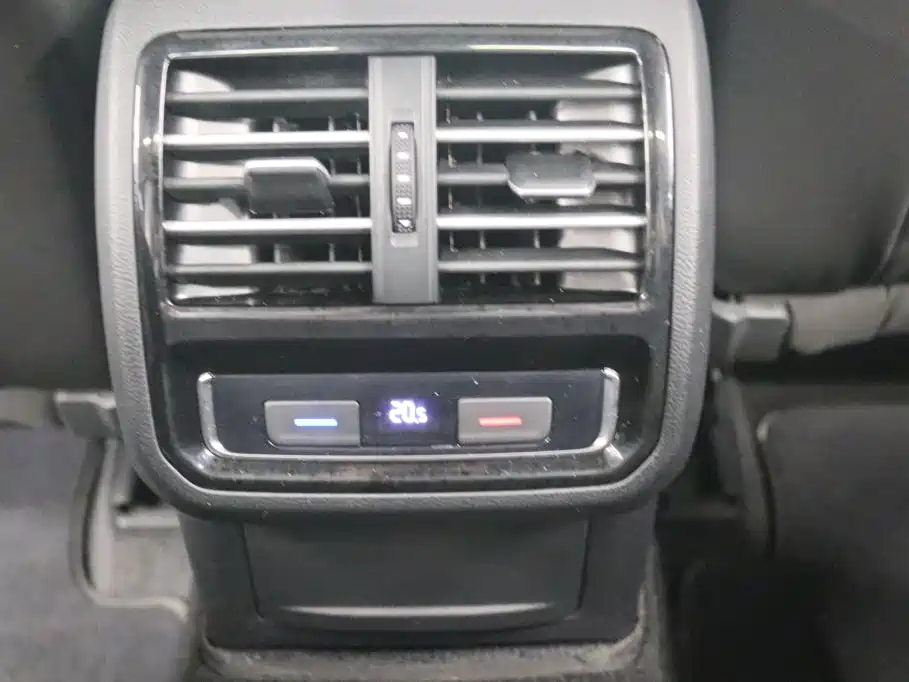 Volkswagen Viloran — фото 17