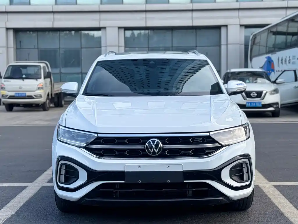 Volkswagen T-Roc — фото 2