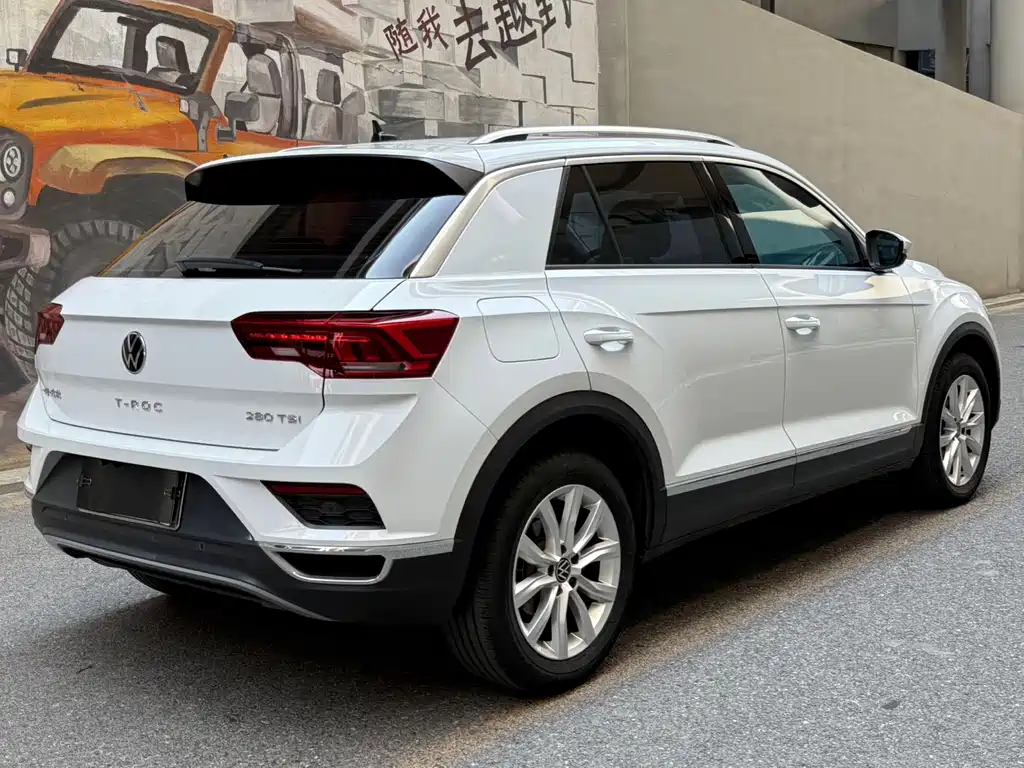 Volkswagen T-Roc — фото 4
