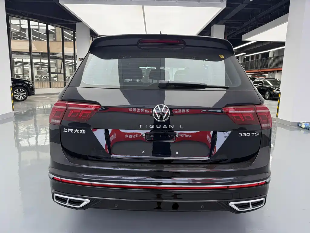 Volkswagen Tiguan L — фото 14