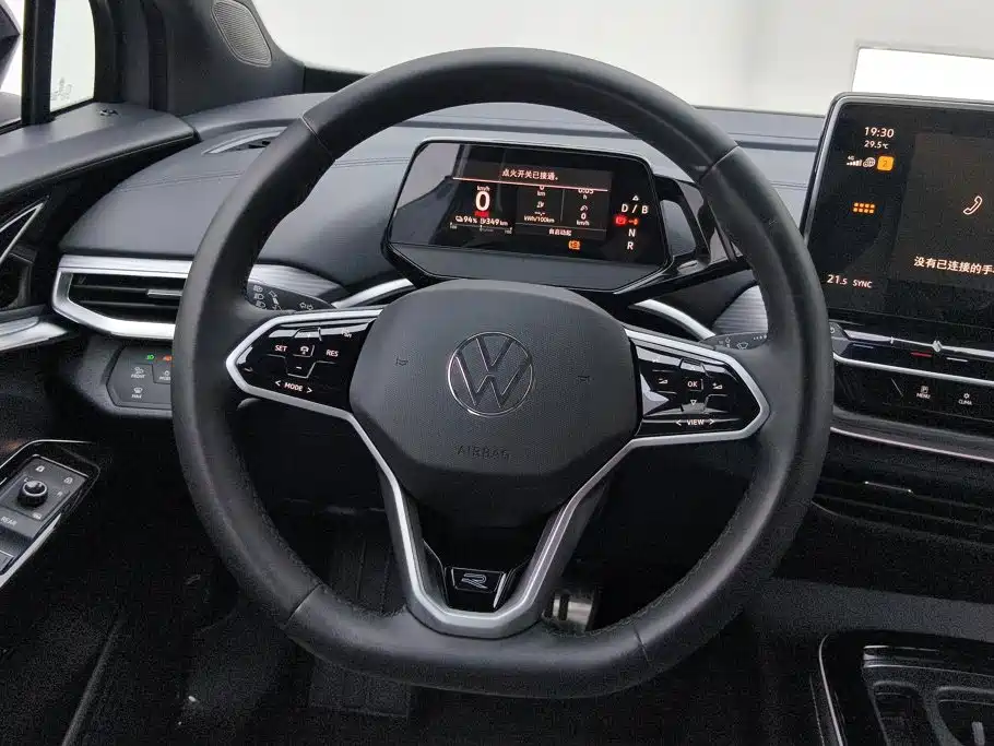 Volkswagen ID.4 Crozz — фото 15