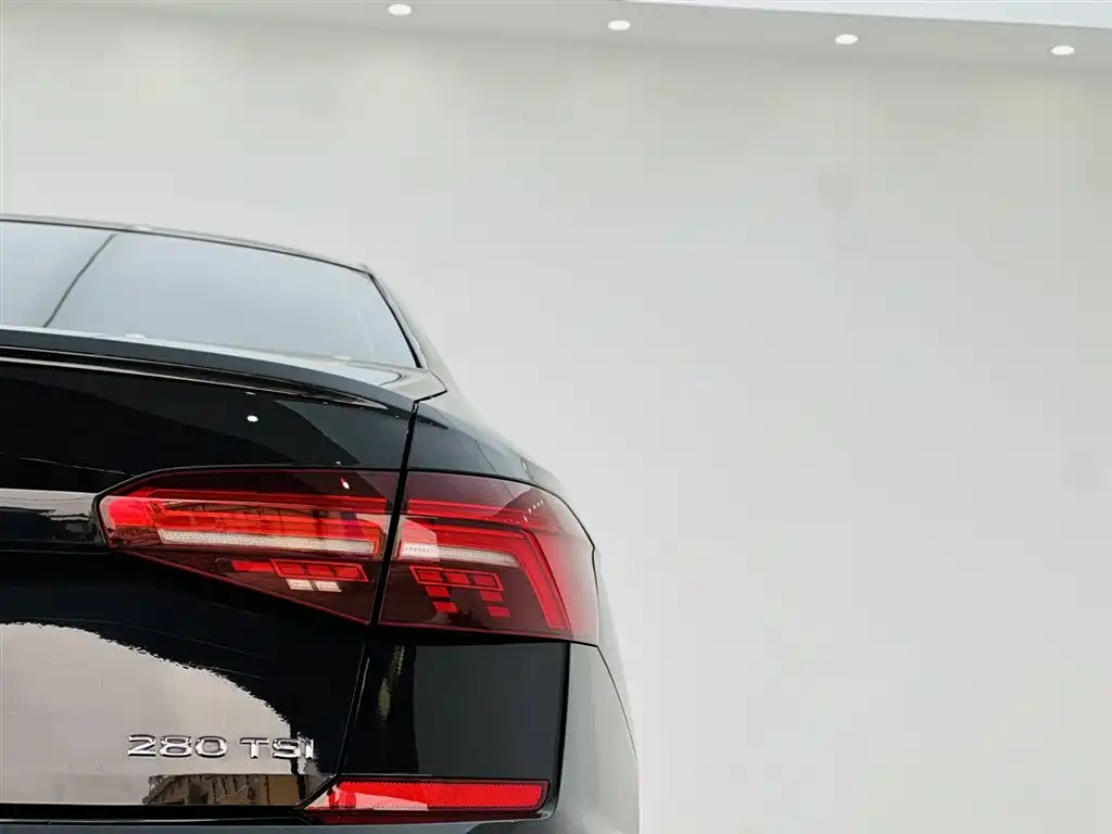 Volkswagen Passat — фото 11