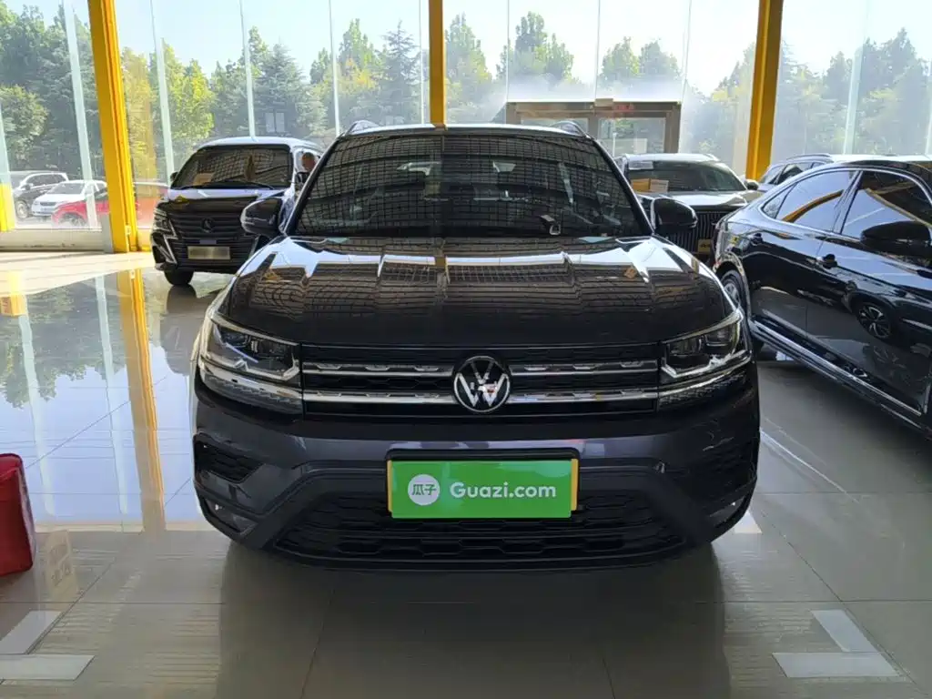Volkswagen Tharu — фото 3
