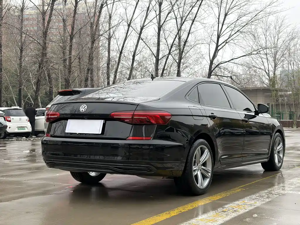 Volkswagen Passat — фото 4