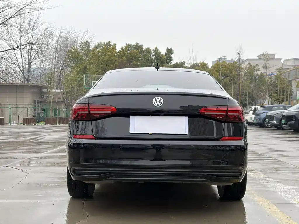 Volkswagen Passat — фото 5