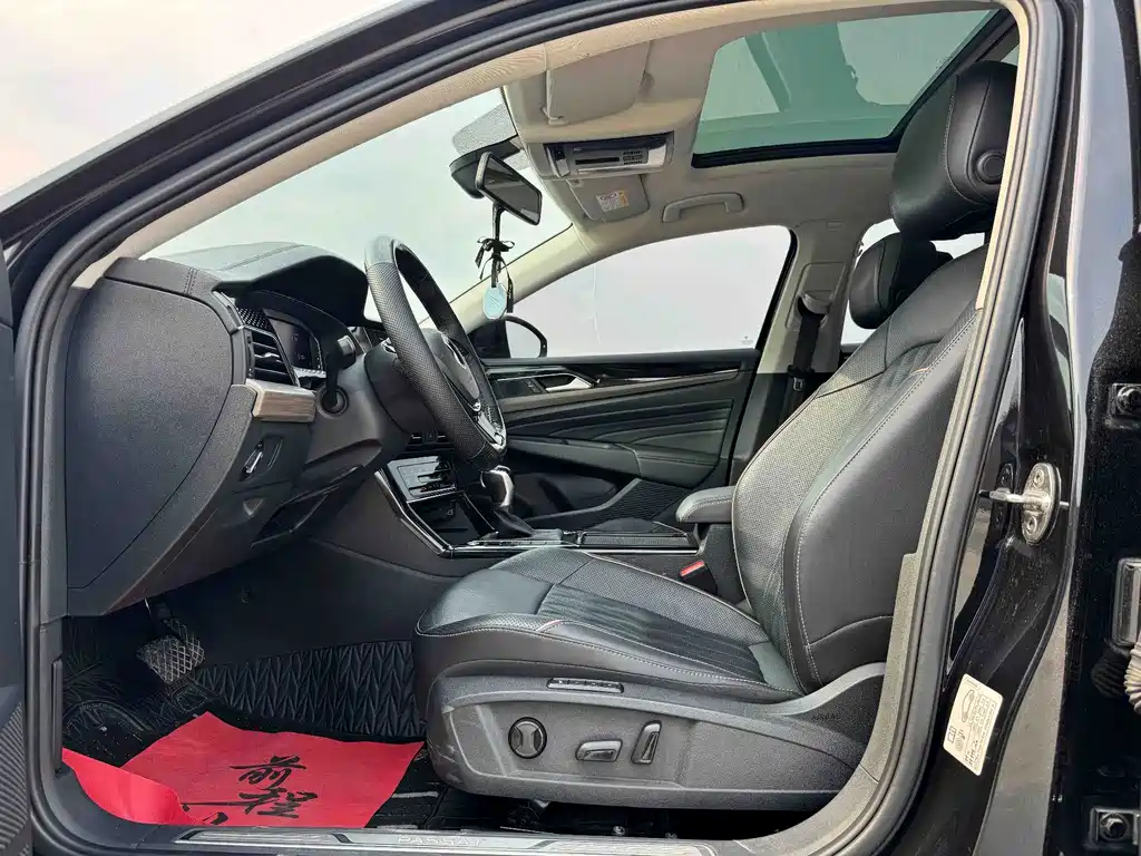 Volkswagen Passat — фото 4