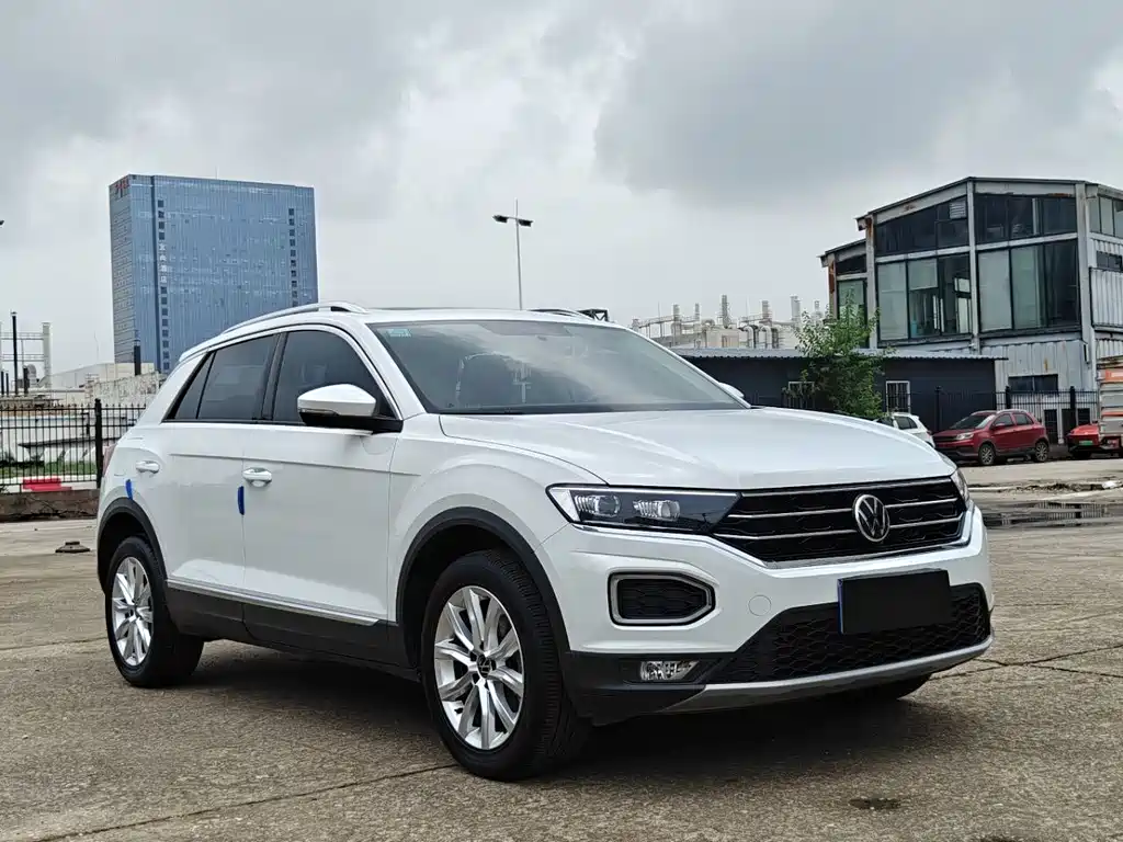 Volkswagen T-Roc — фото 2