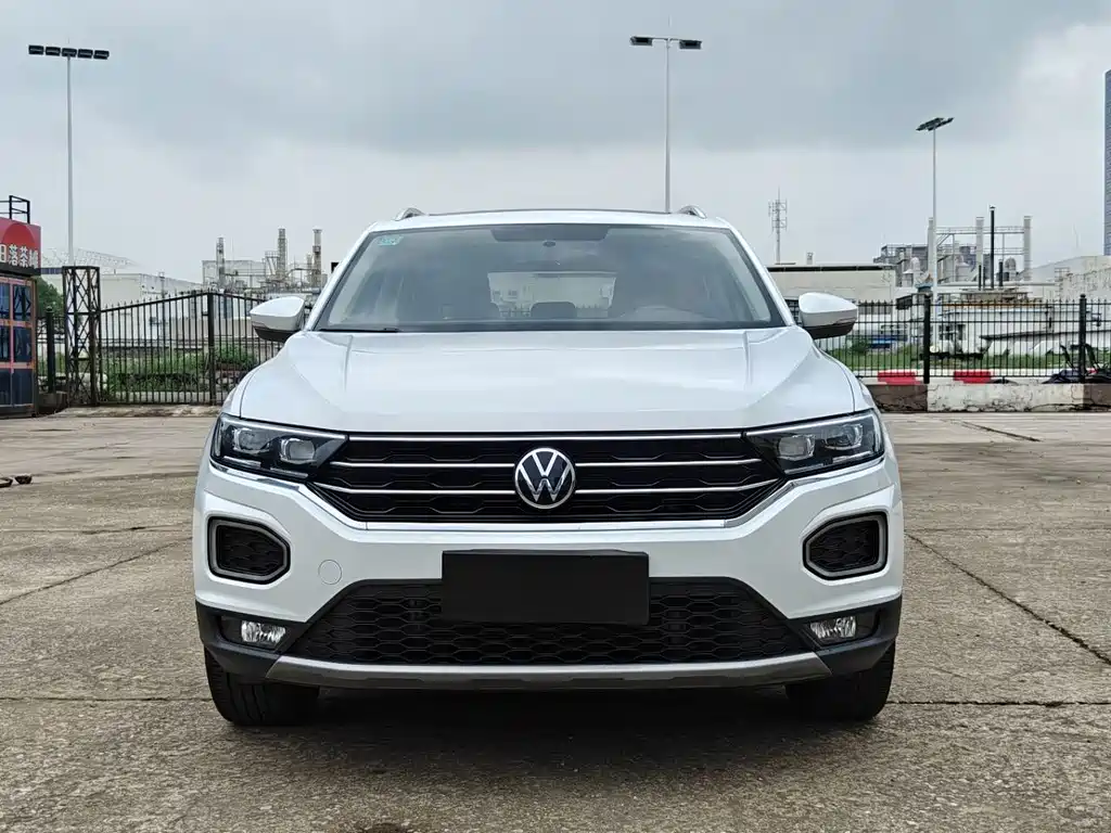 Volkswagen T-Roc — фото 3