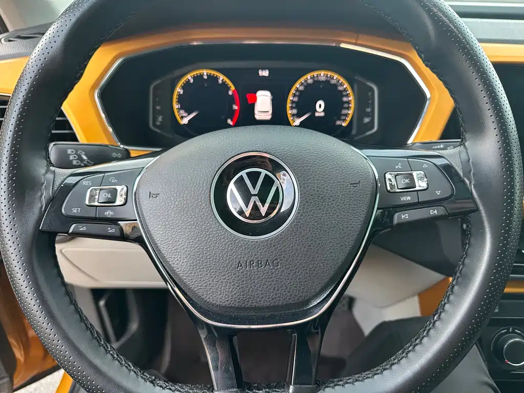 Volkswagen T-Cross — фото 13