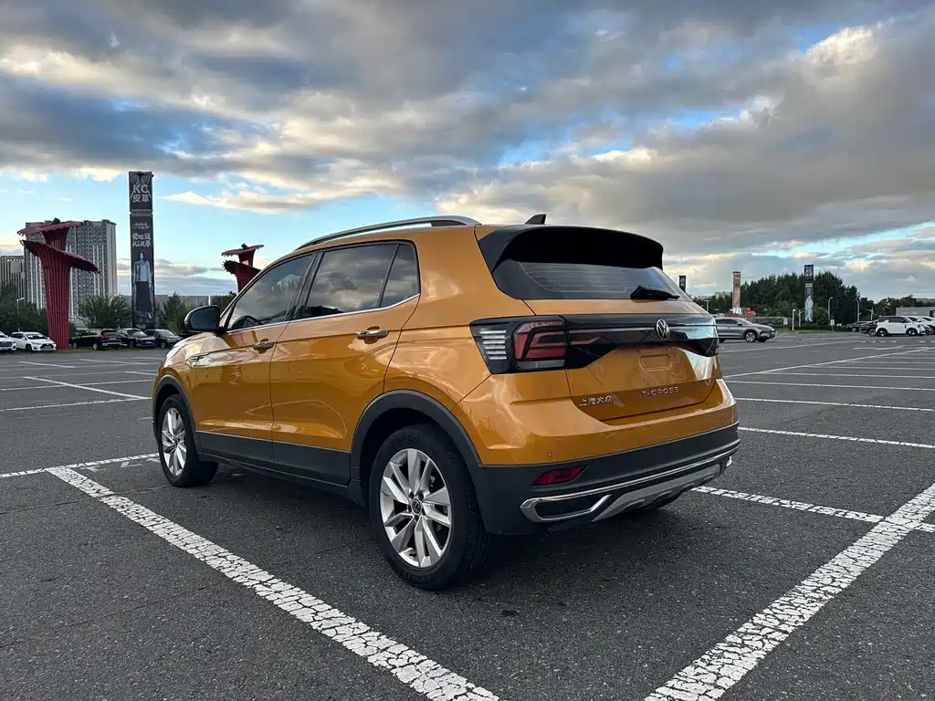 Volkswagen T-Cross — фото 7