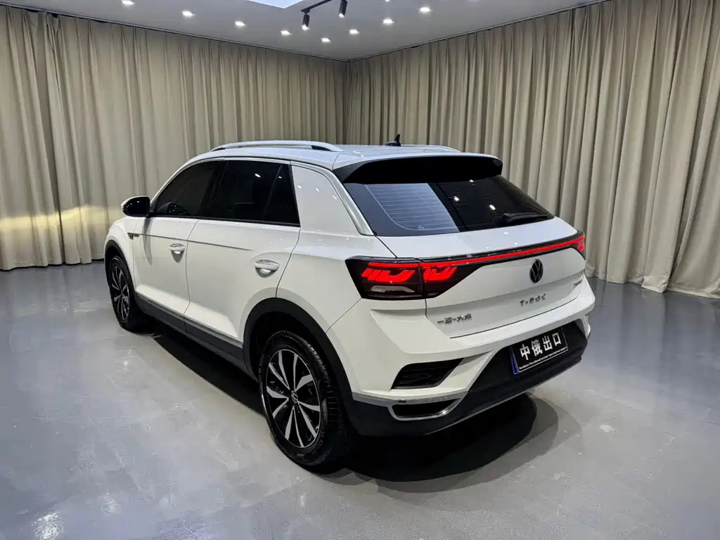 Volkswagen T-Roc — фото 4