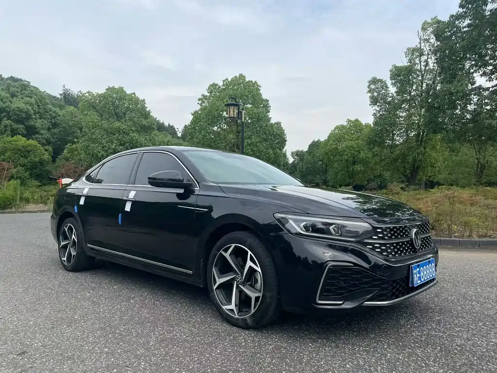 Volkswagen Passat — фото 3