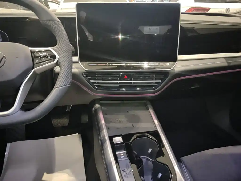 Volkswagen Passat — фото 13