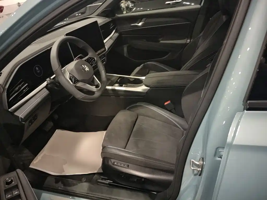 Volkswagen Passat — фото 15