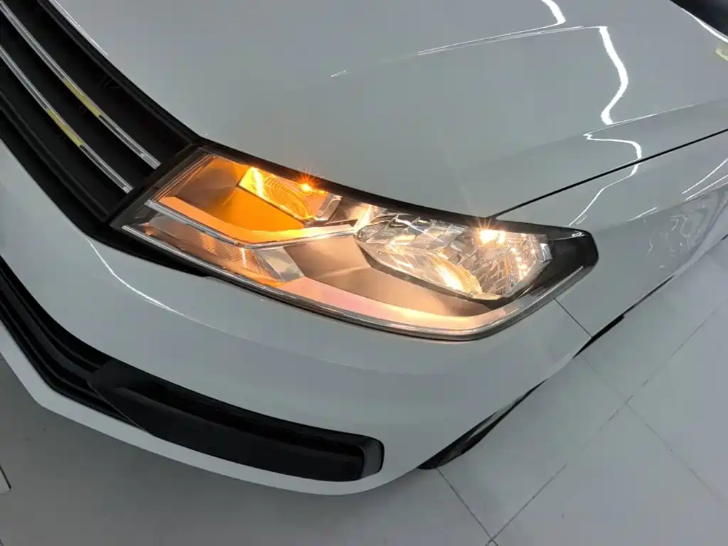 Volkswagen Santana — фото 24