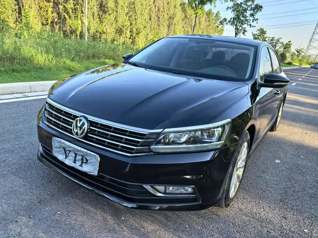 Volkswagen Passat — фото 4