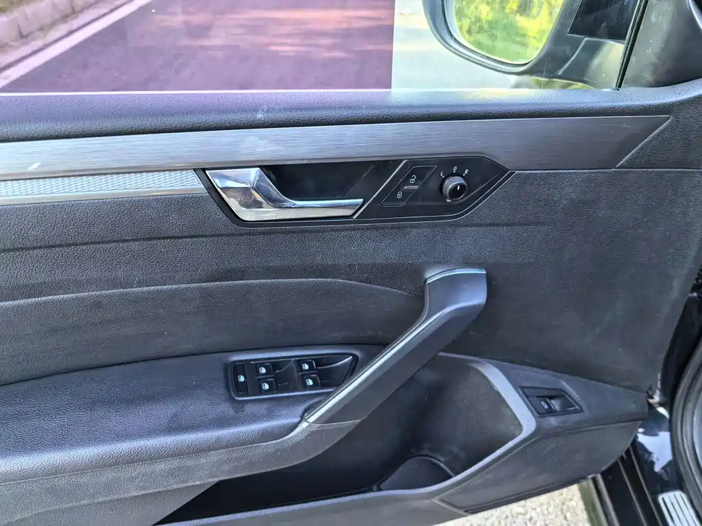 Volkswagen Passat — фото 6